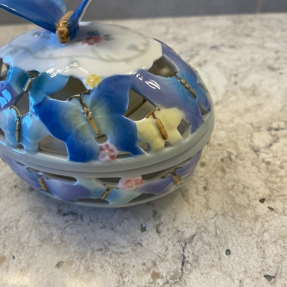 The Music Box Co.The Ann Rosa Collection - Beautiful - Picture 10 of 13